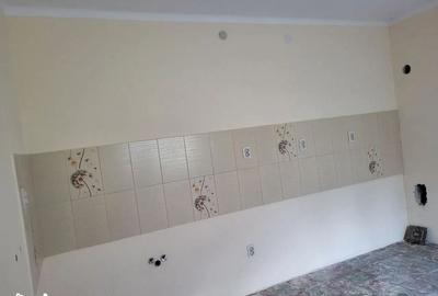 BRASADAS vinde casa cu etaj, partial RENOVATA în zona 14 Mai. - 2