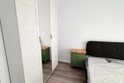 Apartament cu 2 camere decomandat, mobilat în Apărătorii Patriei
