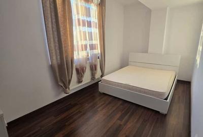 Apartament cu 3 camere si 2 bai pe 2 niveluri - 1