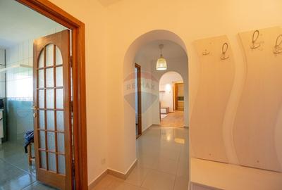 Apartament cu 3 camere semidecomandat, mobilat în Drumul Taberei - 2