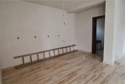 Casă cu Teren 600 Mp în Livada - 13