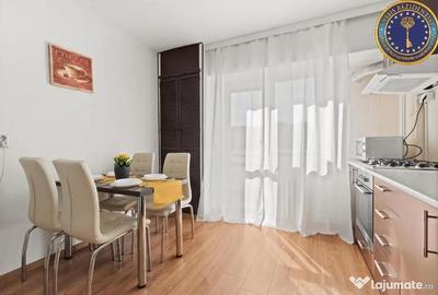 Apartament cu 2 camere decomandat, mobilat în P-ța Universității - 12