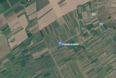 Teren de 3600 mp, în Corni - 7