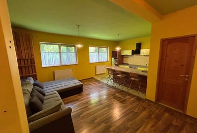 Apartament cu 3 camere semidecomandat, mobilat în Florești