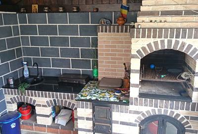 Casă cu 3 camere în Ipotești - 1