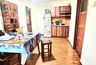 Casă cu 3 camere în Hunedoara - 1