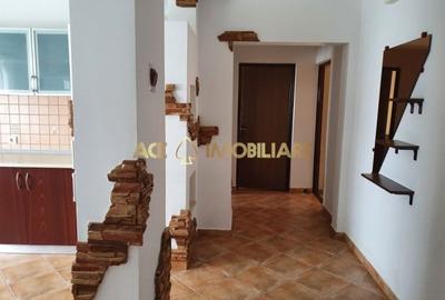 Apartament cu 3 camere decomandat, mobilat în 13 Septembrie - 2