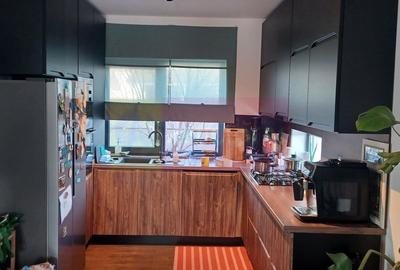 Casă cu 5 camere cu Teren 470 Mp în Central - 10