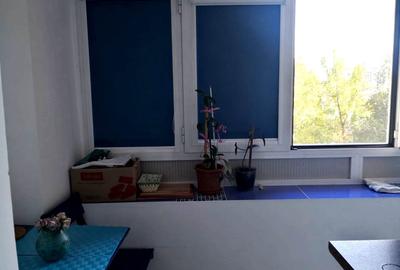 Garsoniera spatioasa, Stirbei Voda, Berzei, stradal, etaj 2/8, pentru locuit - 1