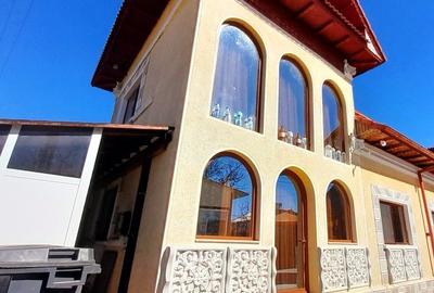 Vanzare proprietate - casa si teren  Voinesti Dambovita - 2
