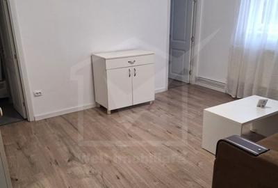 Apartament cu 2 camere semidecomandat, mobilat în Horea - 2