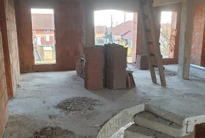 Casă individuală cu 5 camere cu Teren 500 Mp în Peciu Nou - 3