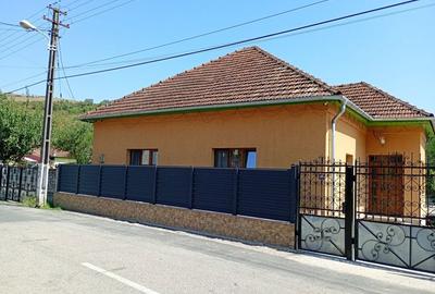 Casă cu 4 camere în Răcăștia - 2