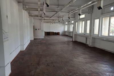 Spațiu comercial, de 1,800 mp, în Târgu Neamț - 2