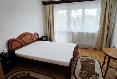 Apartament cu 2 camere semidecomandat în Roman - 6