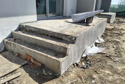 Casă cu 4 camere cu Canalizare în Central - 29