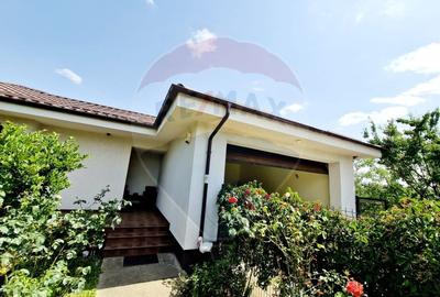 Casa / Vila cu 4 camere de vanzare - 30