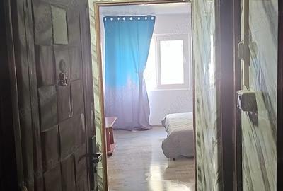 Propietar vand garsoniera in Navodari str.Cabanei etaj 1 - 4