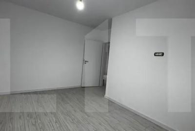 Casă cu 4 camere cu Teren 328 Mp în Peciu Nou - 2