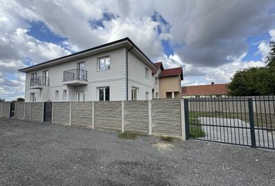 1\2 Duplex Utvin P+E,4Camere,2 Bai,Toate Utilitatile - 3