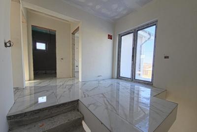 Casă cu 4 camere cu Teren 320 Mp în Central - 12