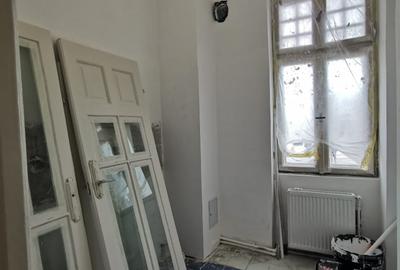 Casă individuală cu 12 camere cu Canalizare în Ferdinand - 9