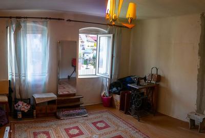 Casă cu 2 camere cu Teren 620 Mp în Schei - 3