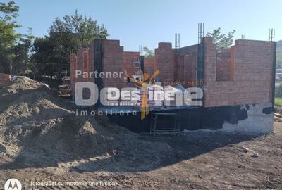 Casă individuală cu 5 camere cu Canalizare în Balciu - 8