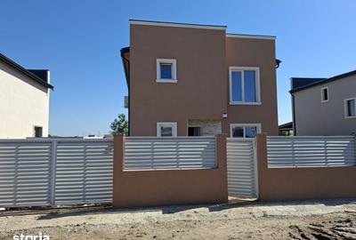 Casă cu 5 camere cu Teren 428 Mp în Berceni