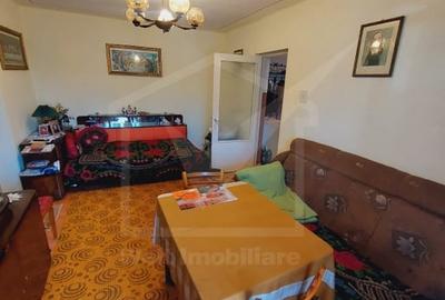 Apartament cu 3 camere semidecomandat, mobilat în Gruia - 3