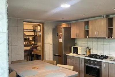 Casă cu 5 camere cu Teren 1000 Mp în Central - 15