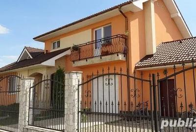 Casă cu 4 camere cu Teren 1026 Mp în Central - 10