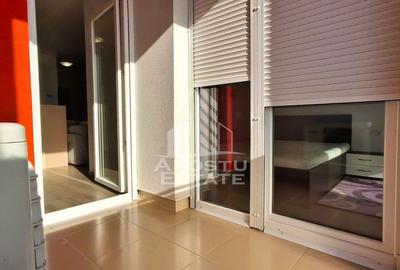 Apartament cu 2 camere semidecomandat, mobilat în Micălaca - 1