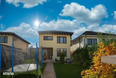 Casă cu 4 camere cu Teren 390 Mp în Central