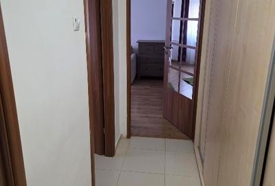 Garsonieră decomandată, mobilată în Universitate - 7