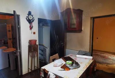 Casa in Calnic cu service auto spatiu comercial servicii depozitare sau de productie spatiu birouri Casa in Calnic cu service auto spatiu comercial servicii depozitare sau de productie spatiu birouri - 1