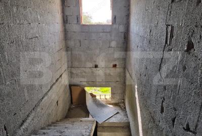 Casă cu Teren 1607 Mp în Central - 8