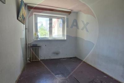 DE VANZARE Apartament cu 4 camere in zona Ozana - 4