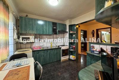 Ap. 4 camere in Deva, zona ultracentrala, Str. Imparatul Traian, 95 mp, decomandat, etaj 4. - 5