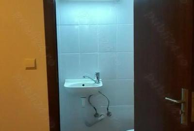 Spațiu comercial, de 13 mp, în Central - 5