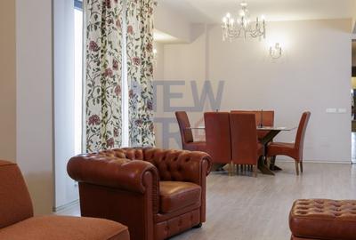 Apartament cu 9 camere decomandat, mobilat în Polonă - 20