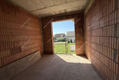 Duplex cu 5 camere cu Canalizare în Giroc - 14