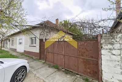 Casă individuală cu 4 camere cu Canalizare în Periferie - 2