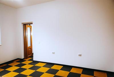 Spațiu comercial, de 20 mp, în Central