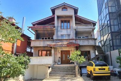 Vila Bulevardul Pipera S+P+1+M, 534 mp Teren