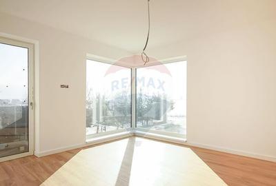 Casă cu 4 camere cu Teren 258 Mp în Central - 11