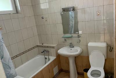 Apartament cu 2 camere semidecomandat în Complex Studențesc
