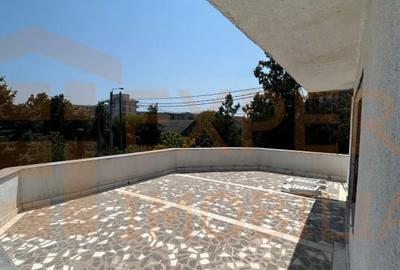 Povestea unei case la doar 200 m de valuri, cu piscina si terasa panoramica - 3