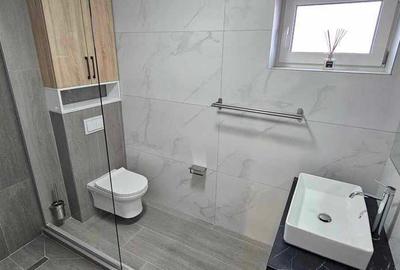 Casă cu Teren 300 Mp în Central