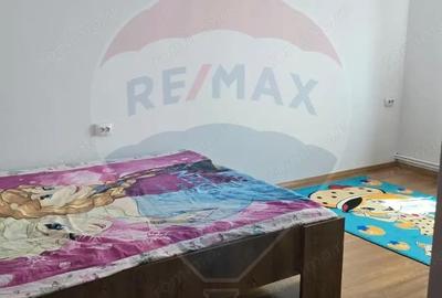 Casă cu 5 camere cu Teren 1375 Mp în Dârlos - 2